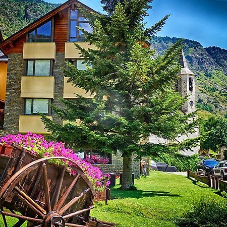 Roca Blanca Hotel Espot Bagian luar foto